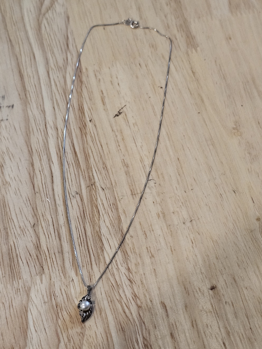 QGI Sterling Silver Pearl Pendant Necklace